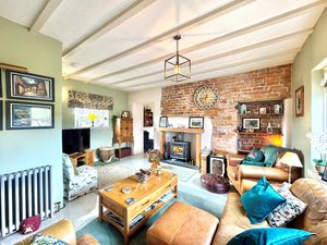 Photo 25- click for photo gallery